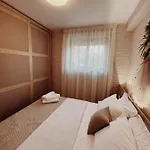 Nereus Luxury Апартаменты Влёра
