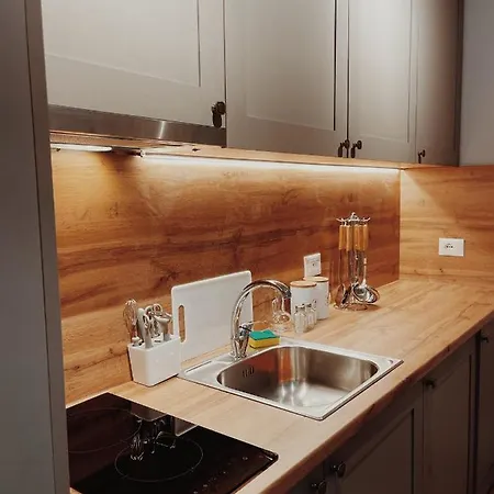 Nereus Luxury Apartmán *